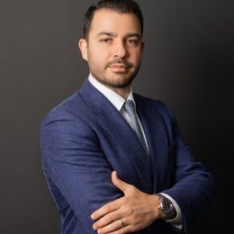 比特币蓄势冲击历史新高 投机多头与降息预期共舞  年底目标价看15万美元