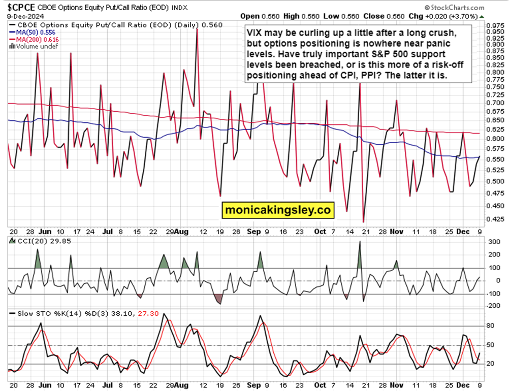 受暴雨影响,广州白云机场启动航班大面积延误应急处置蓝色响应