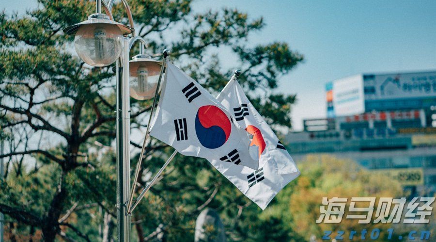 市职工书法美术摄影作品展开幕