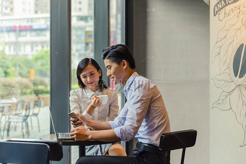 贸易协定压力对冲基金原油多头仓位显著降低至四月新低